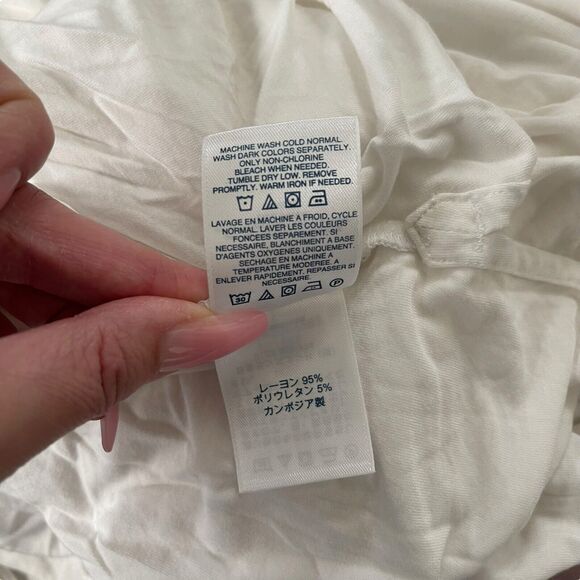 Lands End XL Tunic Tank Top Vneck Sleeveless White Side Slits Flowy Basic - Picture 4 of 7